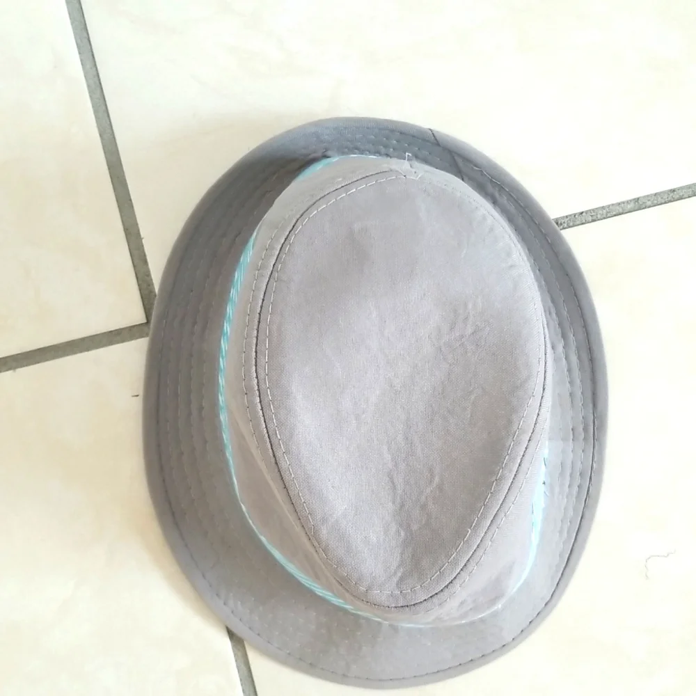 Kids hat - Picture 2 of 2